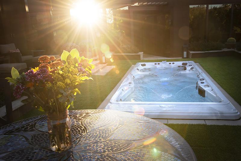 Forever summer with a swimming pool alternative