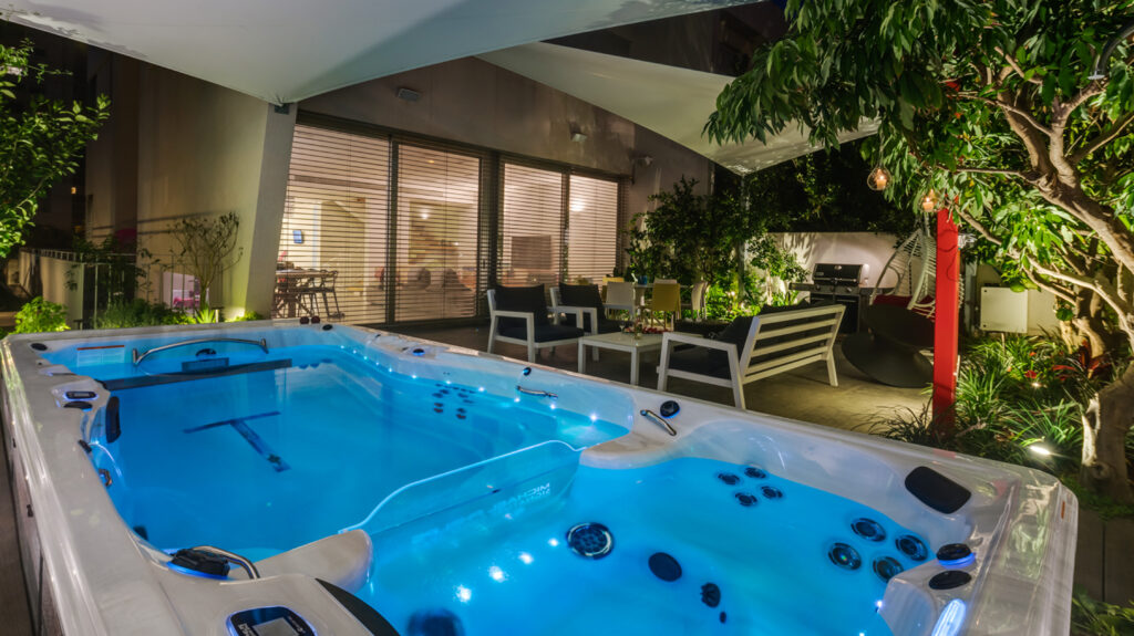 What are the best swim spas for 2024? Comparing top models 